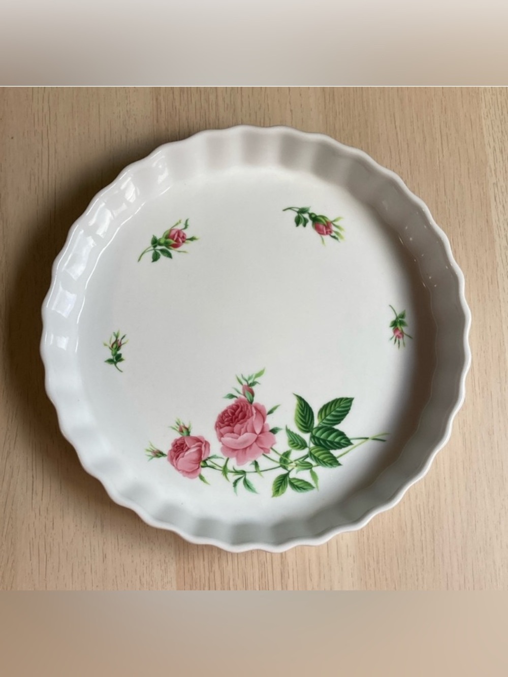 Floral Ceramic Quiche Dish, Christine Holm, White with pink roses, Baking dish